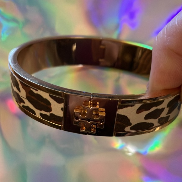 Tory Burch Jewelry - Tory Burch NWOT gold Cheetah Bangle with black velvet dust bag